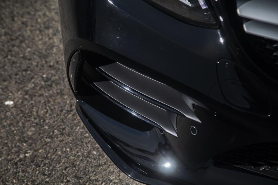 Детали экстерьера Mercedes-AMG C43 4Matic Coupe (C205) 2018 года  (NA) (фото 28 из 45)